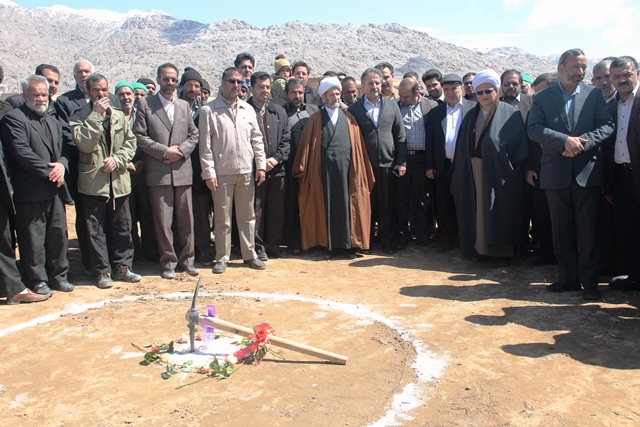 عملیات ساخت مرکز درمانی بخش نیر آغاز شد