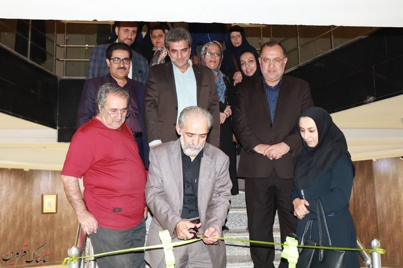 نمایشگاه نگاره های عاشورایی در قزوین افتتاح شد نمایشگاه نگاره های عاشورایی در قزوین افتتاح شد