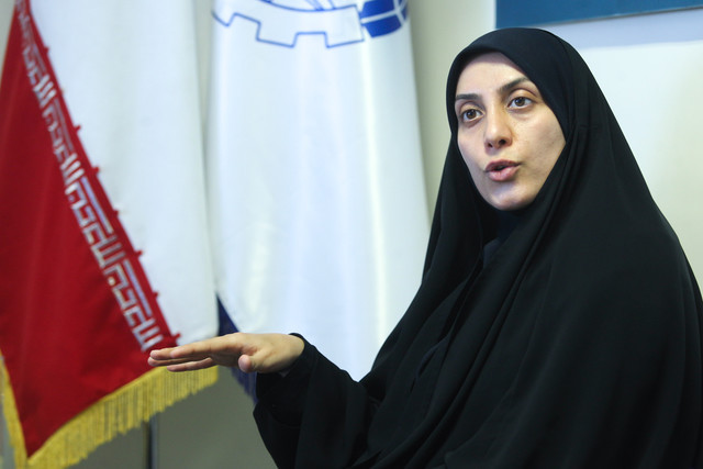 مشکل واحدهای تولیدی قزوین بیشتر در مسائل مالیاتی، بیمه، تسهیلات بانکی، تخصیص کالا و تهیه مواد اولیه است. مشکل واحدهای تولیدی قزوین بیشتر در مسائل مالیاتی، بیمه، تسهیلات بانکی، تخصیص کالا و تهیه مواد اولیه است.