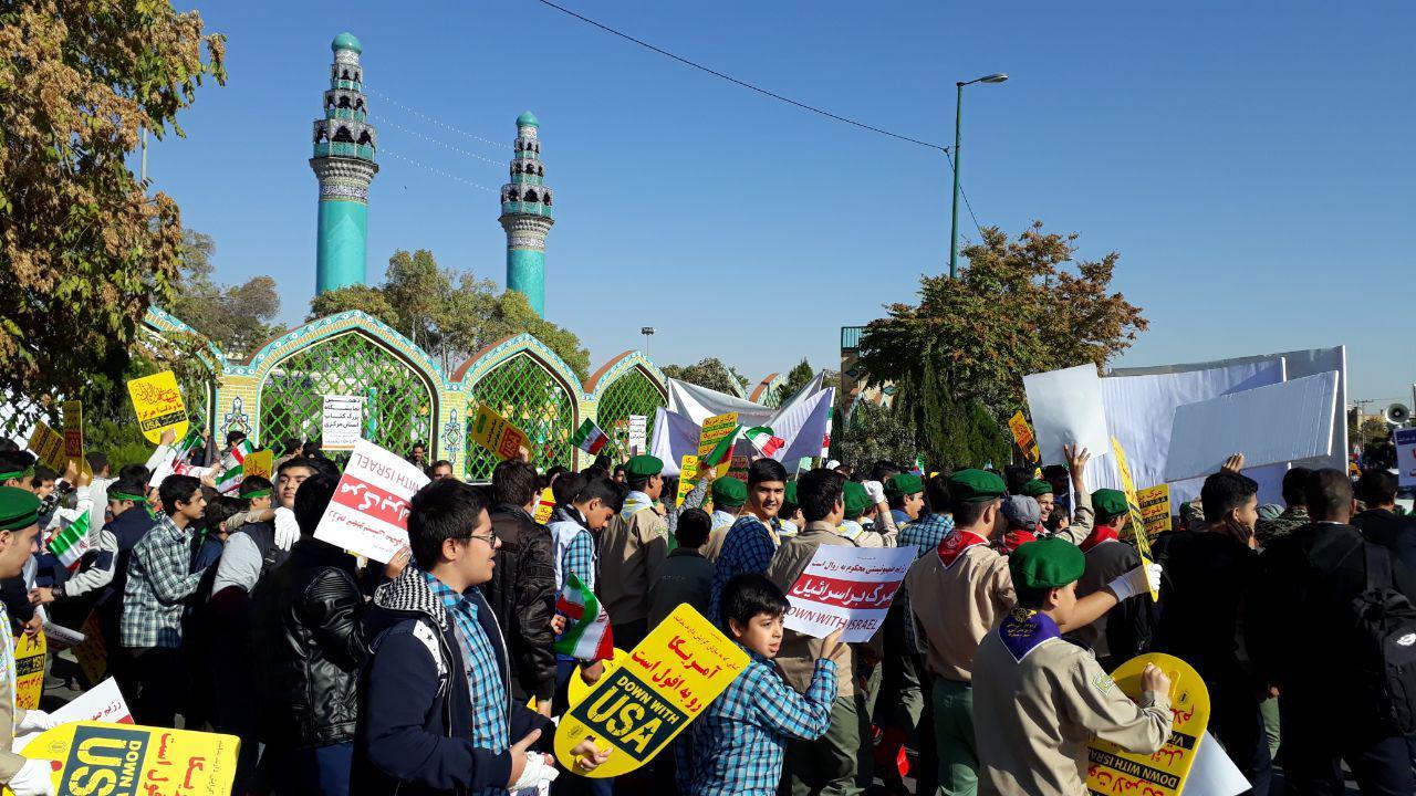 ندای استکبار ستیزی در استان مرکزی طنین انداز شد