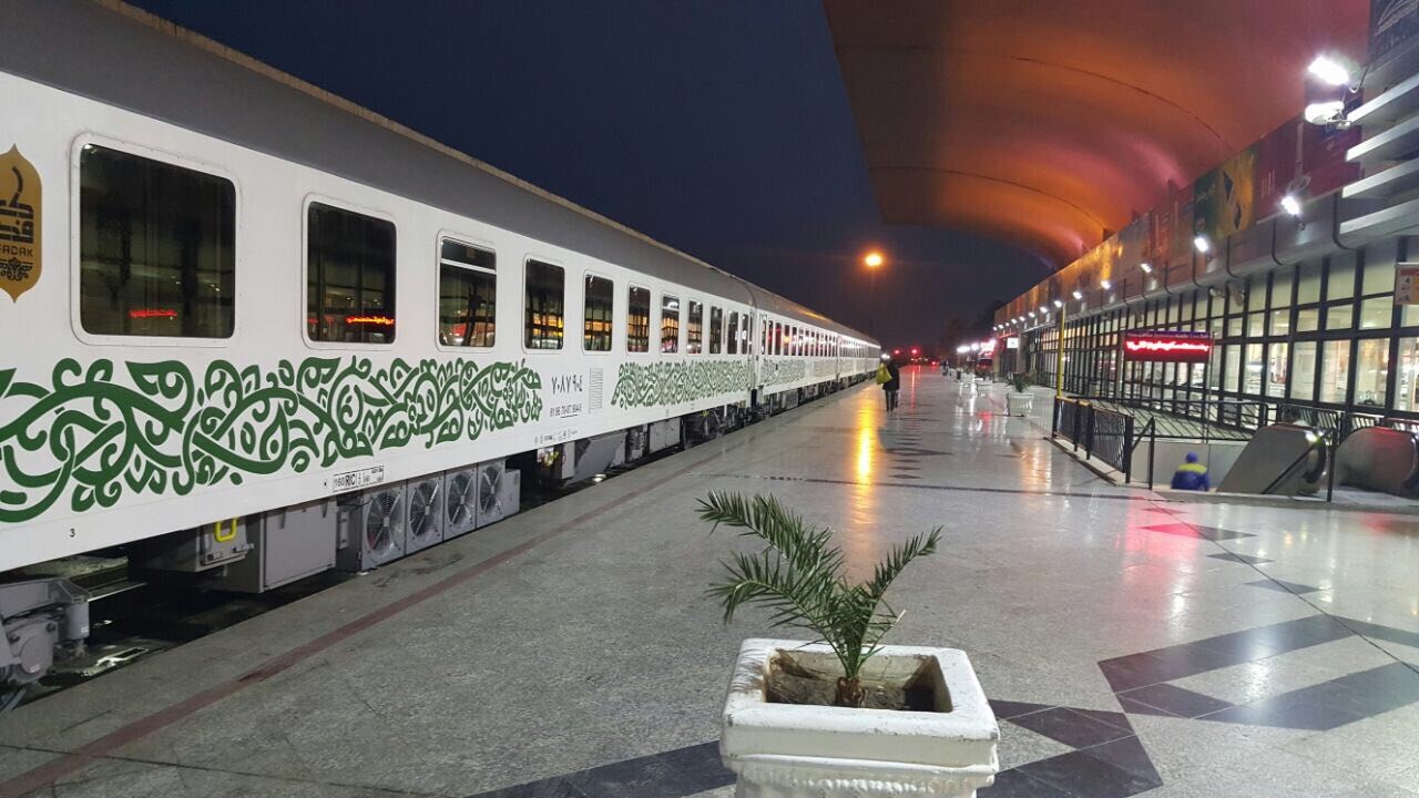 قطار فدک قطار فدک