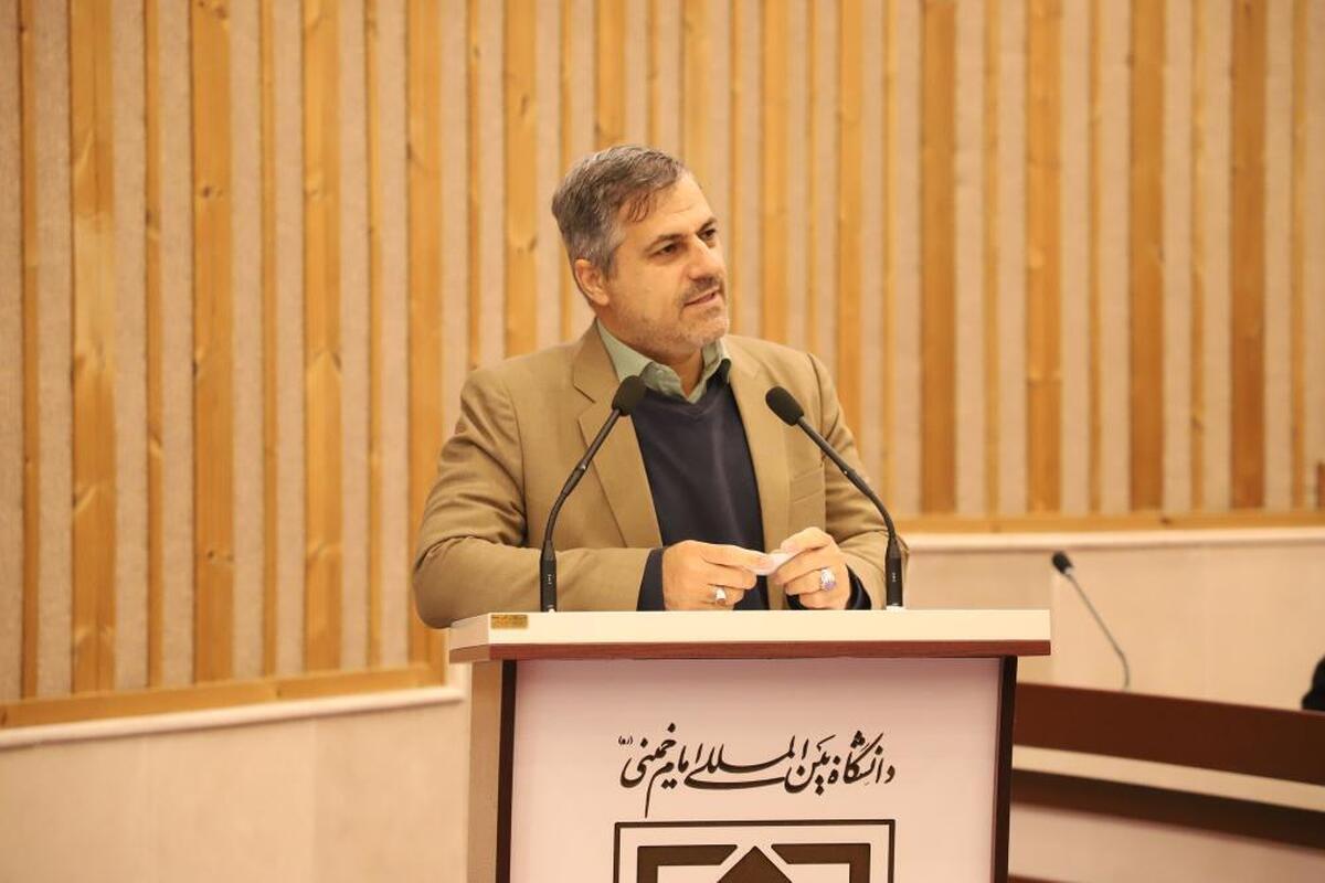 8 هزار و 500 دانشجو در دانشگاه بین المللی امام خمینی(ره) قزوین تحصیل میکنند