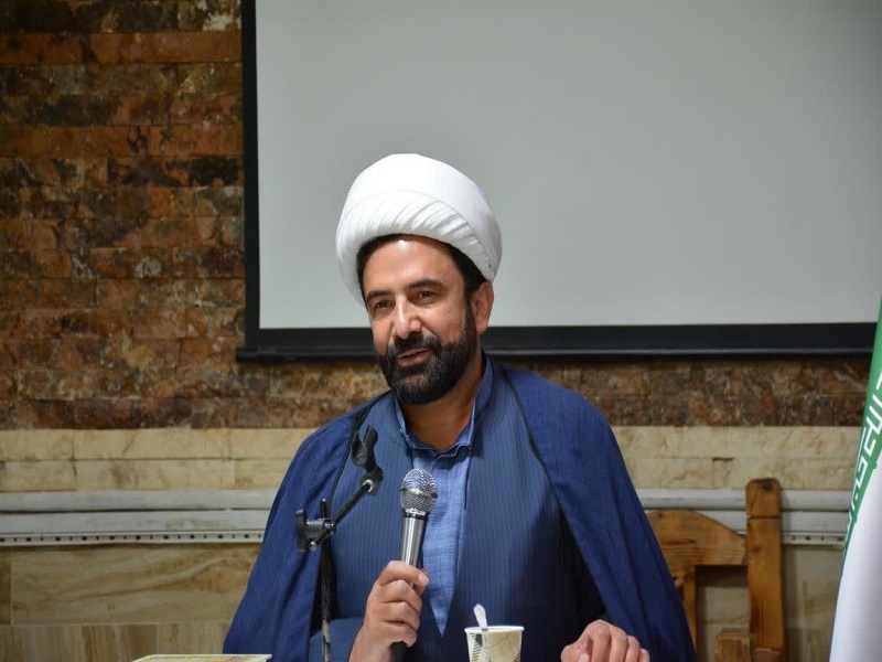 اهدای بیش از ۷۰۰ جلد کتاب کودک و نوجوان به ارزش یک میلیارد ریال به کتابخانه&zwnj;های عمومی کرمانشاه