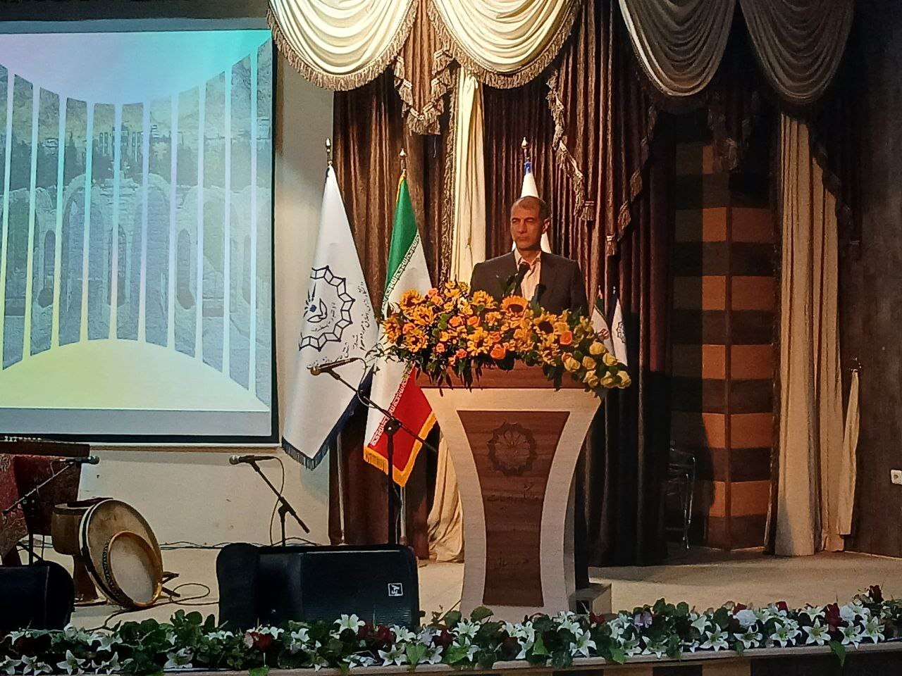 پژوهش و نوآوری، کلید عبور کرمانشاه از چالشهای اقتصادی پژوهش و نوآوری، کلید عبور کرمانشاه از چالشهای اقتصادی