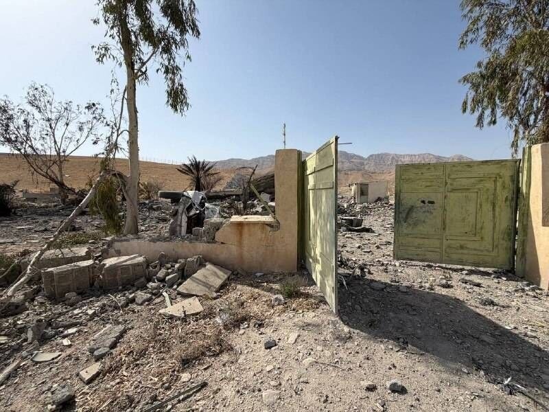حمله موشکی دشمن به کارخانه آب معدنی در دهلران